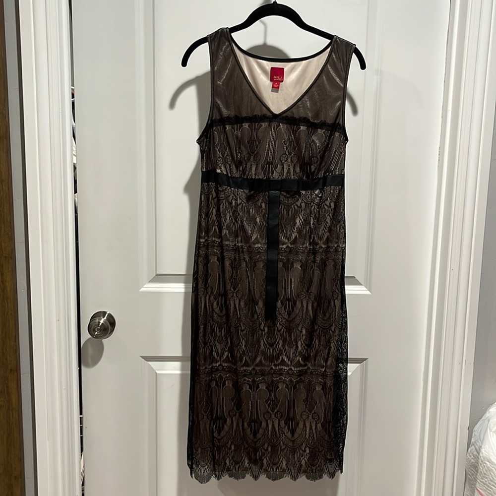 GILI black lace dress